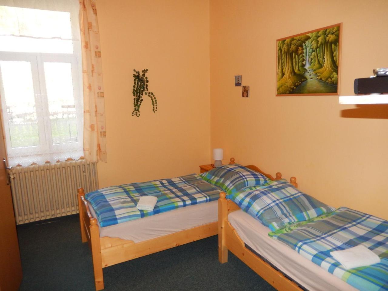 Hotel Penzion Manetin U Sv. Barbory Extérieur photo