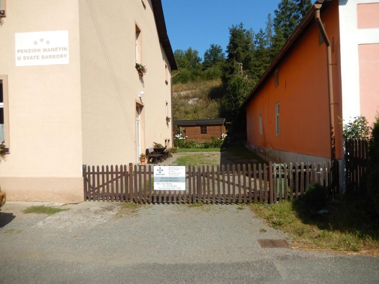 Penzion Manetin U Sv. Barbory Extérieur photo